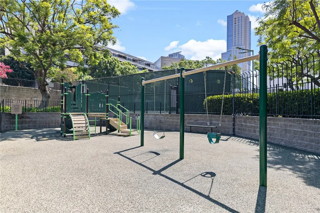 800 W 1st Street 2206, Los Angeles, California 90012 home-pic-17